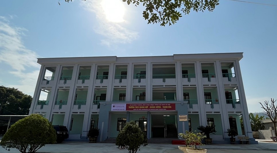 Agribank tài trợ 100% kinh phí xây dựng trường THCS Quảng Hợp, Quảng Xương, Thanh Hóa Agribank tài trợ 100% kinh phí xây dựng trường THCS tại Thanh Hóa