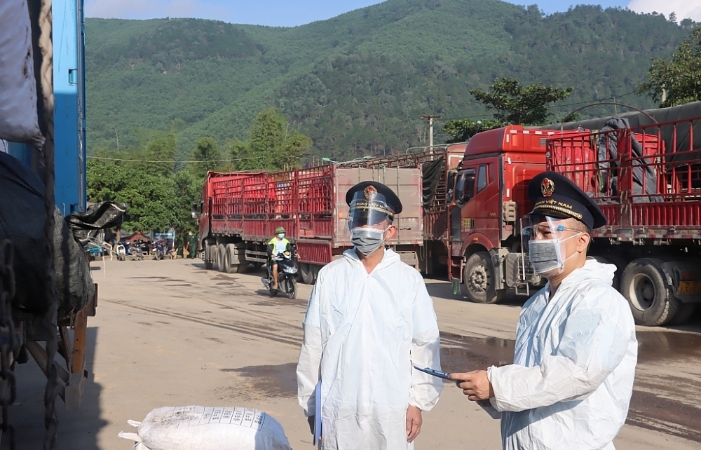 Hải quan Quảng Ninh tiếp tục tăng cường các biện pháp phòng dịch