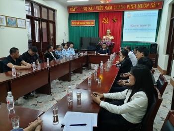 Hải quan Bắc Phong Sinh tổ chức tham vấn với 35 doanh nghiệp XNK