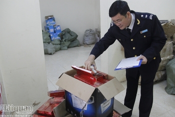 Thu giữ gần 1.500 bao thuốc lá Trung Quốc nhập lậu