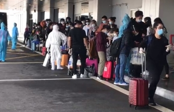 Cách ly 247 khách nước ngoài nhập cảnh qua sân bay Vân Đồn