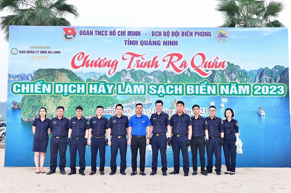 Thanh niên Hải quan Quảng Ninh hưởng ứng chiến dịch 