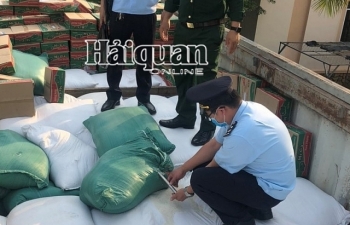 Hải quan Lao Bảo khởi tố vụ vận chuyển trái phép hơn 57 tấn gạo