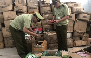 Móng Cái: Thu giữ gần 9.000 sản phẩm mỹ phẩm Trung Quốc nhập lậu