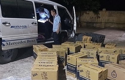 Quảng Trị: Kiến nghị khởi tố vụ vận chuyển 11.000 bao thuốc lá