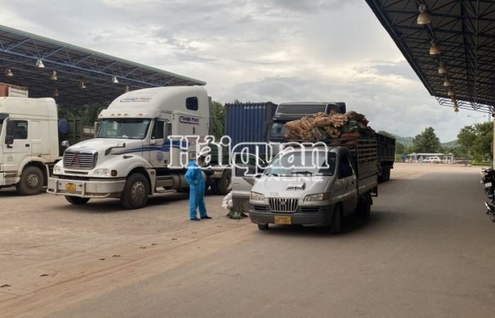 Xuất nhập khẩu hàng hóa qua cửa khẩu Lao Bảo diễn ra ổn định
