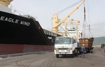 Hải quan cảng Hòn La thu ngân sách vượt 12% chỉ tiêu giao