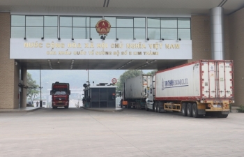 Vì sao hơn 100 phương tiện vận tải của Việt Nam bị lưu giữ ở Trung Quốc?