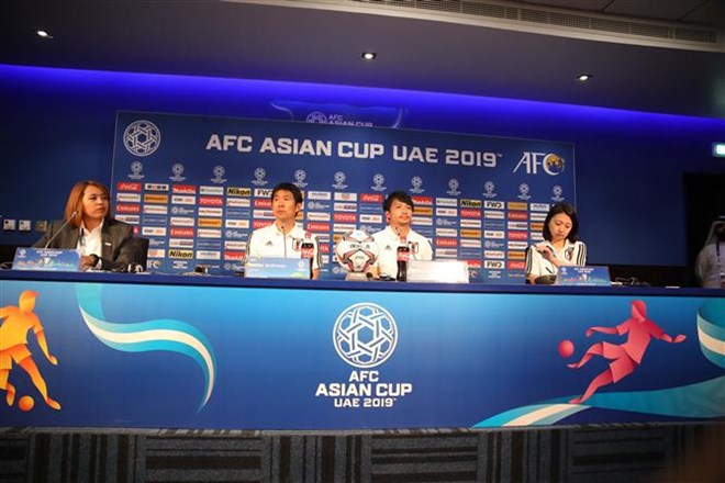 asian cup 2019 hlv nhat ban lo ngai ve the luc cua cac hoc tro