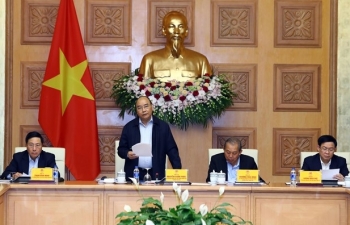 Thủ tướng Chính phủ chủ trì phiên họp Tiểu ban Kinh tế-Xã hội