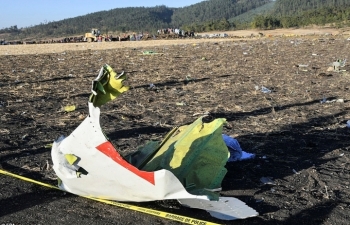 Hiện trường thảm khốc vụ rơi máy bay Ethiopia làm 157 người thiệt mạng