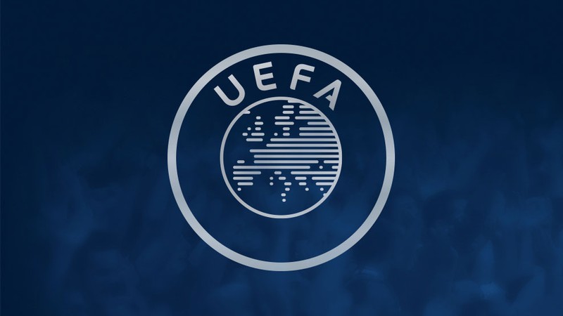 uefa hop khan euro 2020 co nguy co bi hoan mot nam vi covid 19