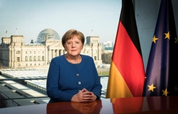 Bà Merkel xét nghiệm âm tính, Đức vượt mốc 100 ca tử vong vì Covid-19