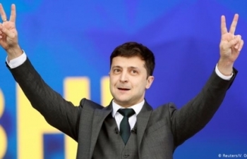 Viễn cảnh nào cho Ukraine sau chiến thắng của danh hài Zelensky?