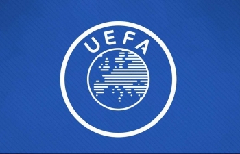 UEFA hoãn mọi hoạt động bóng đá vô thời hạn vì Covid-19
