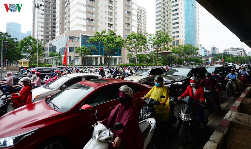 anh duong pho ha noi dong nghit du thanh pho van o nhom nguy co cao