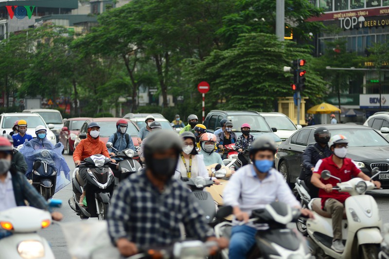 anh duong pho ha noi dong nghit du thanh pho van o nhom nguy co cao