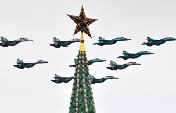Photos: Hàng loạt máy bay chiến đấu tối tân tại lễ duyệt binh Ngày Chiến thắng