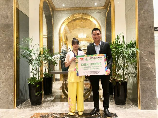 VĐV Dương Thúy Vi đoạt HCV kiếm thuật nữ môn Wushu trong ngày thi đấu đầu tiên SEA Games 31