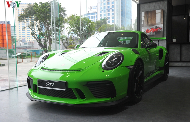 Khám phá Porsche 911 GT3 RS màu xanh Lizard Green “độc” nhất Việt Nam