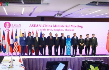 Ngoại trưởng ASEAN-Trung Quốc trao đổi thẳng thắn tình hình Biển Đông