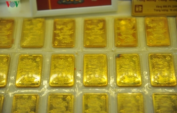 Giá vàng tăng gần 2 triệu đồng/lượng trong tuần qua