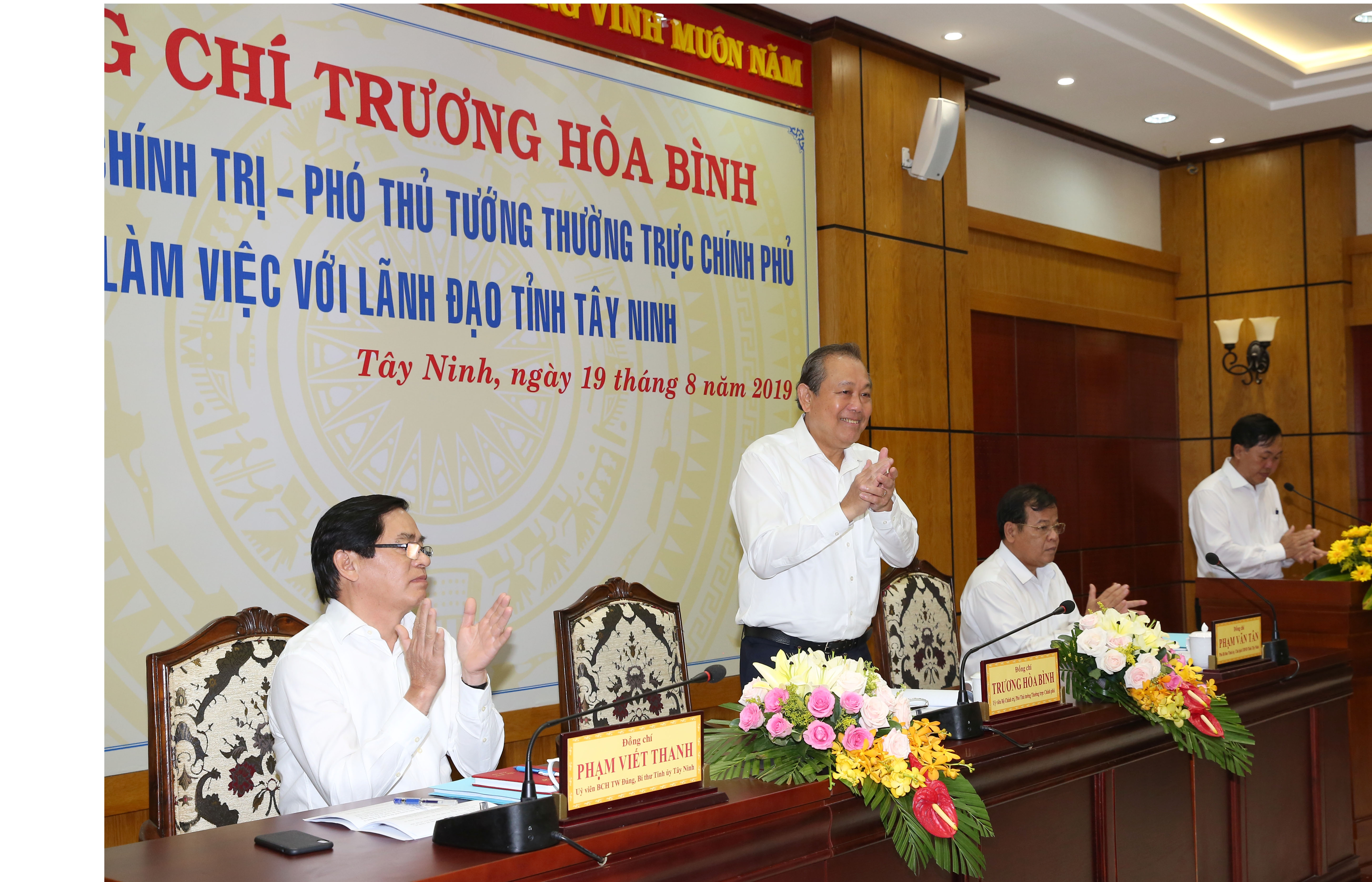 Phó Thủ tướng Thường trực: Tây Ninh tập trung chống buôn lậu, gian lận thương mại