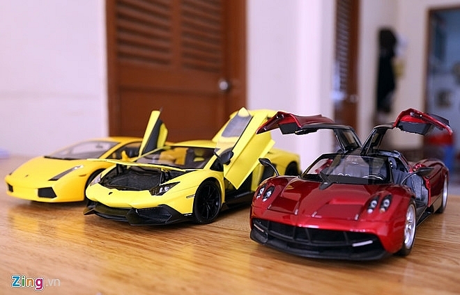Cần thủ tục gì để nhập khẩu mô hình xe ô tô làm mẫu cho nghiên cứu?
