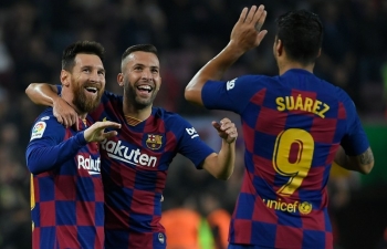 Messi rực sáng, Barca trở lại ngôi đầu La Liga