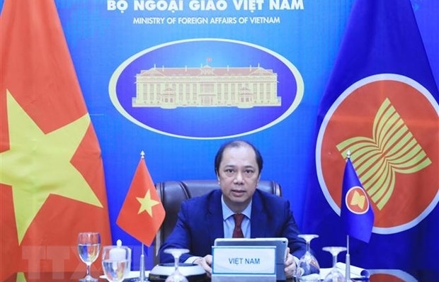 Các Ngoại trưởng ASEAN họp trù bị cho các Hội nghị cấp cao 38 và 39