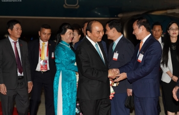Thủ tướng đến Thái Lan, bắt đầu chuyến tham dự Cấp cao ASEAN