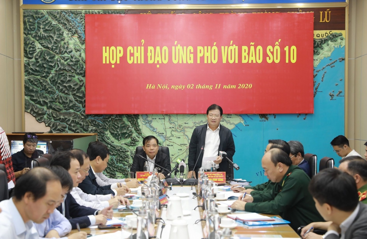 Ph&oacute; Thủ tướng Ch&iacute;nh phủ Trịnh Đ&igrave;nh Dũng - Trưởng Ban&nbsp;Chỉ đạo Trung ương về PCTT ph&aacute;t biểu tổng kết cuộc họp.