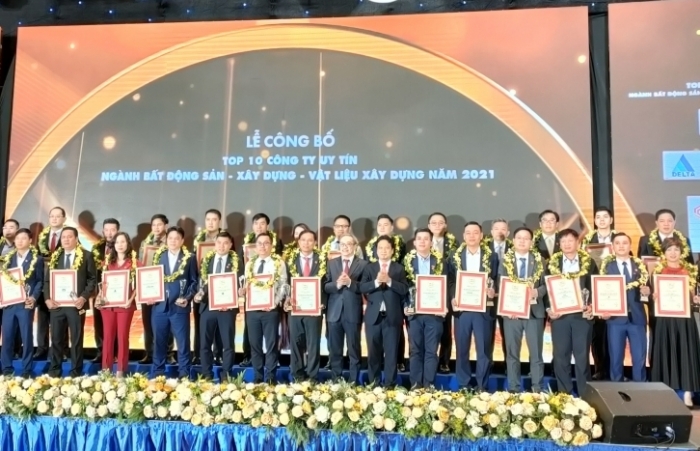 Công bố Top 500 doanh nghiệp tăng trưởng nhanh nhất Việt Nam