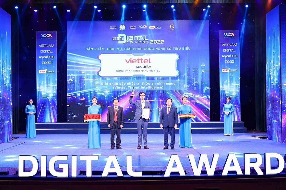 Viettel dẫn đầu giải thưởng chuyển đổi số Việt Nam 2022