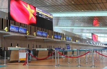 Hướng dẫn sử dụng Tờ khai hải quan cho người xuất nhập cảnh tại sân bay Vân Đồn