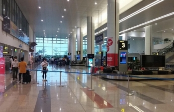 Chỉ còn hơn 300 khách nhập cảnh sân bay quốc tế Nội Bài