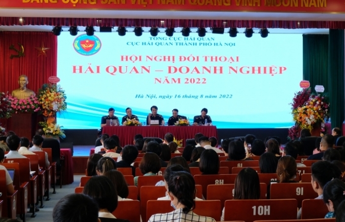 Hải quan Hà Nội đối thoại với hơn 200 doanh nghiệp xuất nhập khẩu