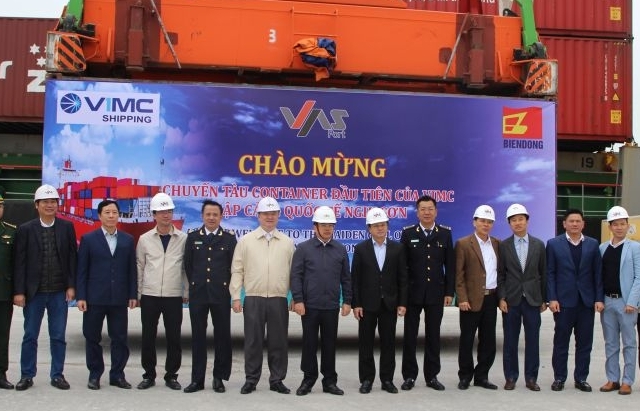 Cảng Nghi Sơn đón chuyến tàu container đầu tiên của hãng VIMC