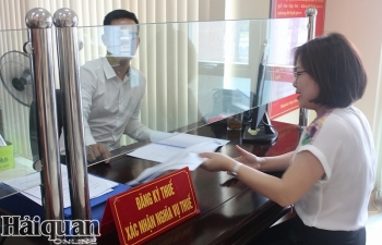 Thí điểm nộp lệ phí trước bạ điện tử đối với ô tô, xe máy tại Hà Nội và TPHCM