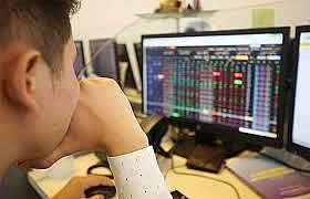 Cổ phiếu ngân hàng “gặp khó” trên thị trường chứng khoán