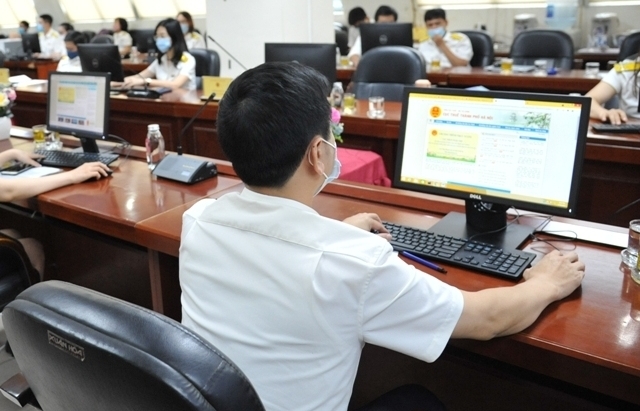 Cục Thuế Hà Nội tiếp tục tháo gỡ khó khăn cho người nộp thuế bằng hình thức trực tuyến