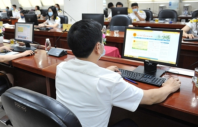 Cục Thuế Hà Nội tiếp tục tháo gỡ khó khăn cho người nộp thuế bằng hình thức trực tuyến