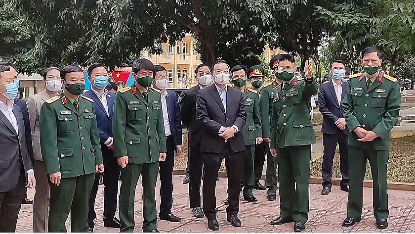 Chủ tịch UBND TP Hà Nội yêu cầu đảm bảo người dân trong khu cách ly được đón Tết ấm cúng, an toàn