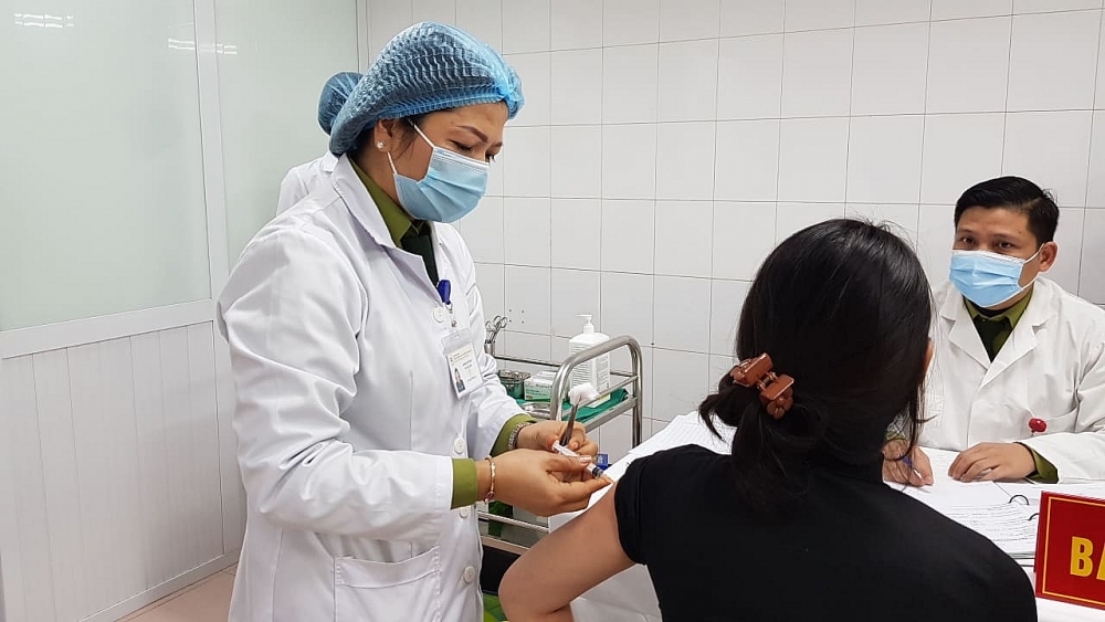 Việt Nam sẵn sàng cho chiến dịch tiêm vắc xin lớn nhất trong lịch sử