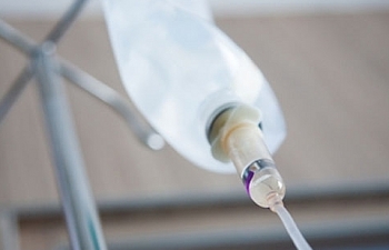 Bệnh nhân tử vong khi đang truyền nước tại phòng khám tư của Phó giám đốc BV Đa khoa Hà Đông