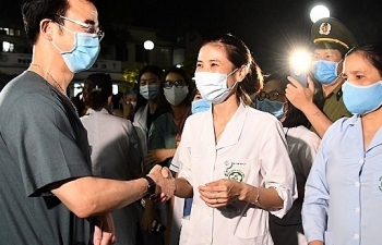 Bộ Y tế yêu cầu BV Bạch Mai làm rõ việc tụ tập đông người