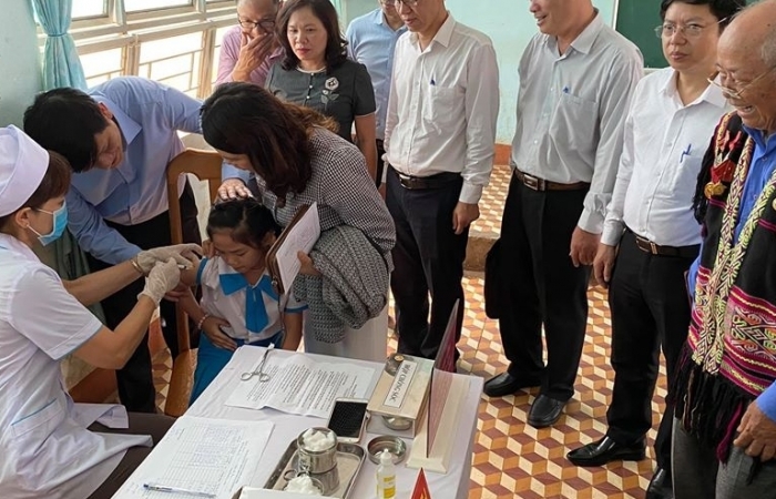 Phát động chiến dịch tiêm vắc xin bạch hầu tại 4 tỉnh Tây Nguyên