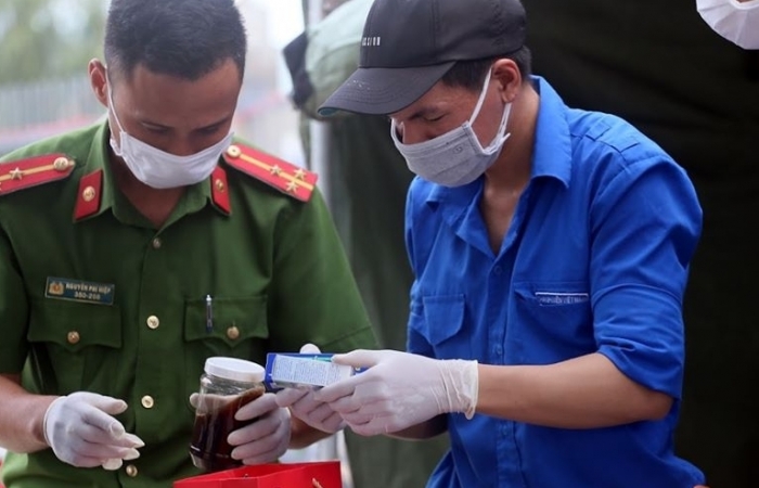 Tiếp tục cử chuyên gia y tế hỗ trợ BV Quảng Nam và Huế điều trị bệnh nhân Covid-19 nặng