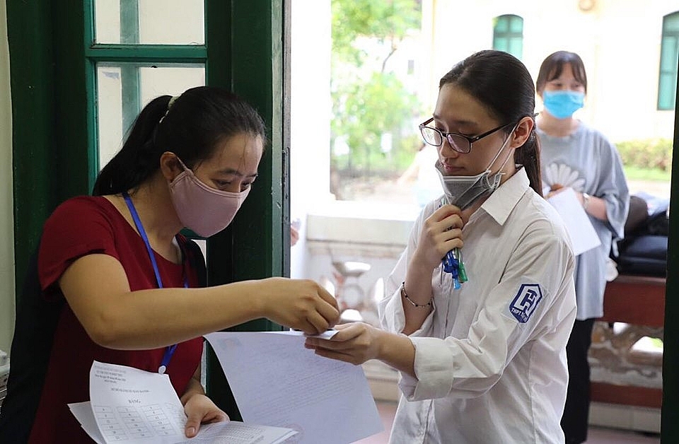 Những hình ảnh đầu tiên về kỳ thi đặc biệt nhung hinh anh dau tien ve ky thi dac biet