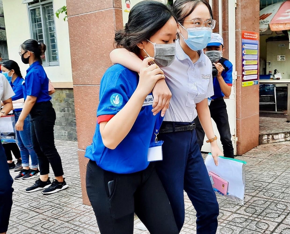 Những hình ảnh đầu tiên về kỳ thi đặc biệt nhung hinh anh dau tien ve ky thi dac biet